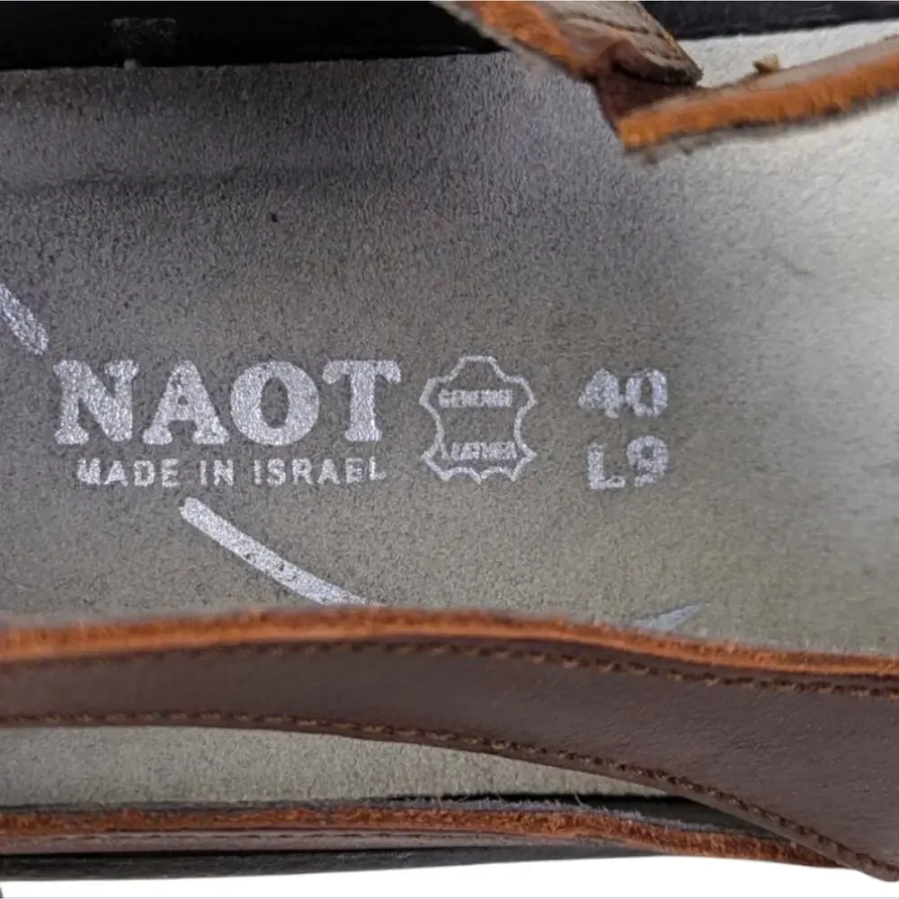 NAOT Papaki Sandals Size 40 US 9  EUC $189     S3286
